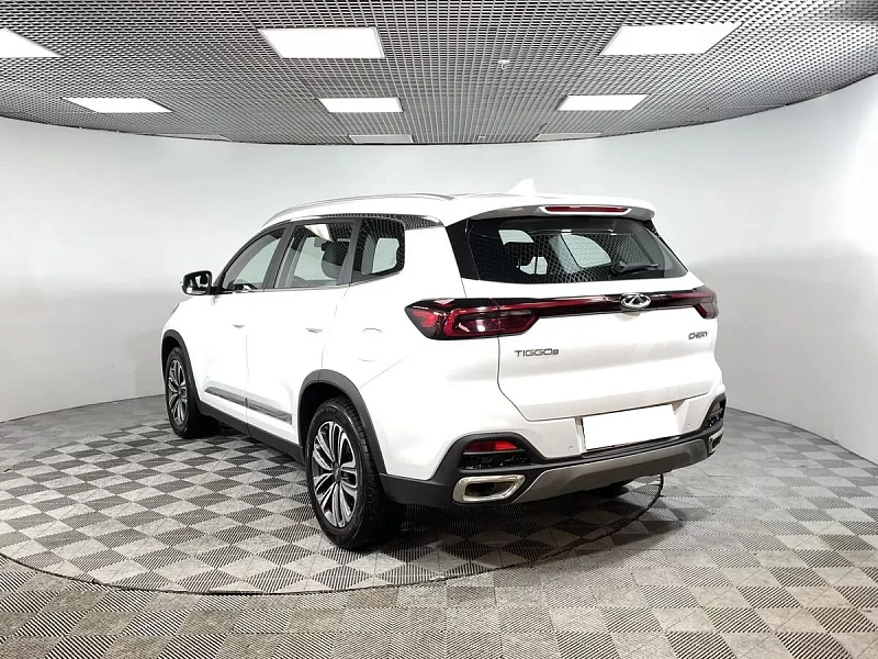 Tiggo 8