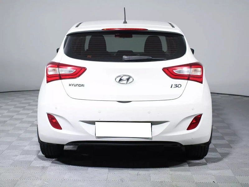 i30